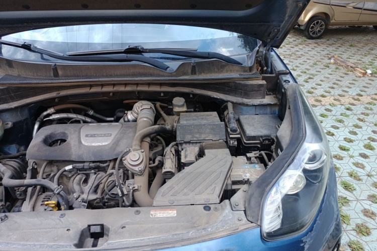 Used Kia KX5 2016 1.6T Automatic Two-Wheel Drive DLX Engine Bay Left