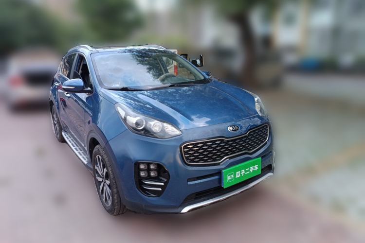 Used Kia KX5 2016 1.6T Automatic Two-Wheel Drive DLX Front Right 45 Deg