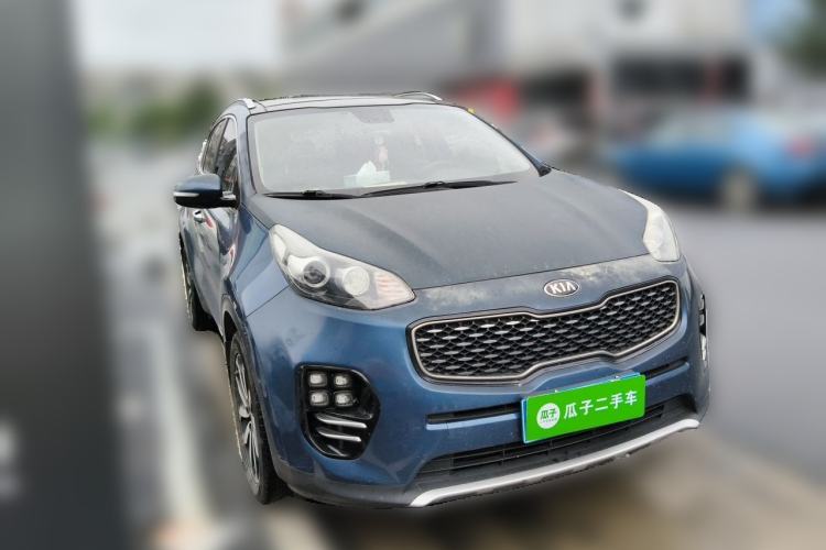 Used Kia KX5 2016 1.6T Automatic Two-Wheel Drive DLX Front Right 45 Deg