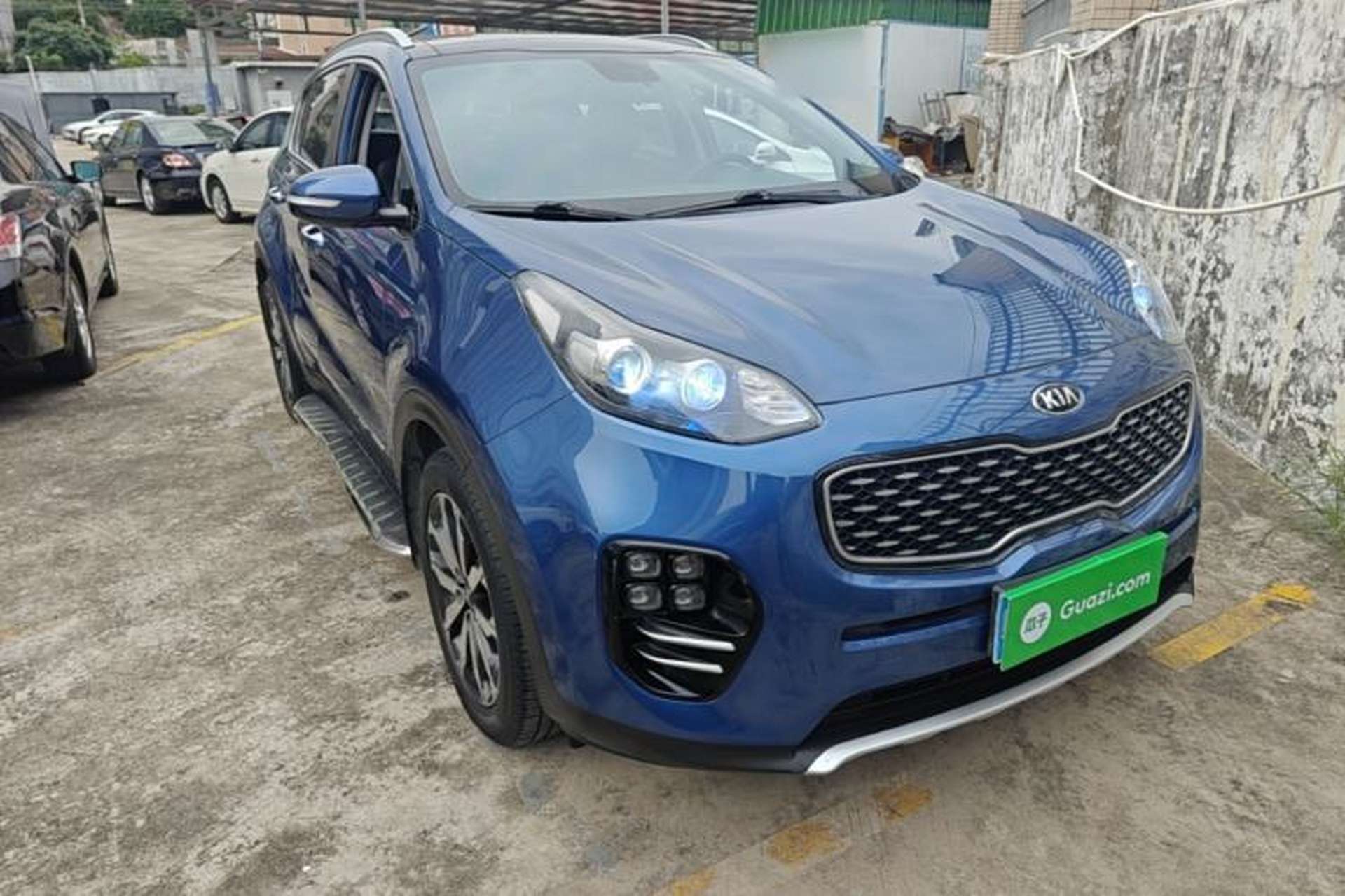 Used Kia KX5 2016 1.6T Automatic Two-Wheel Drive DLX Front Right 45 Deg