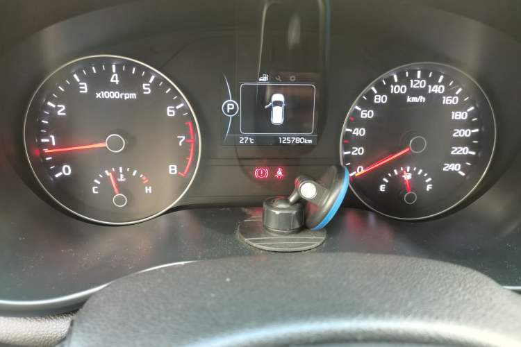 Used Kia KX5 2016 1.6T Automatic Two-Wheel Drive DLX Odometer Close Up