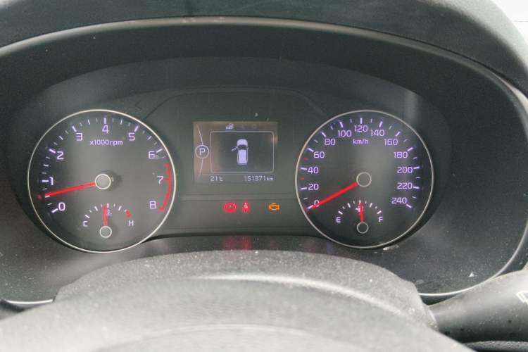 Used Kia KX5 2016 1.6T Automatic Two-Wheel Drive DLX Odometer Close Up