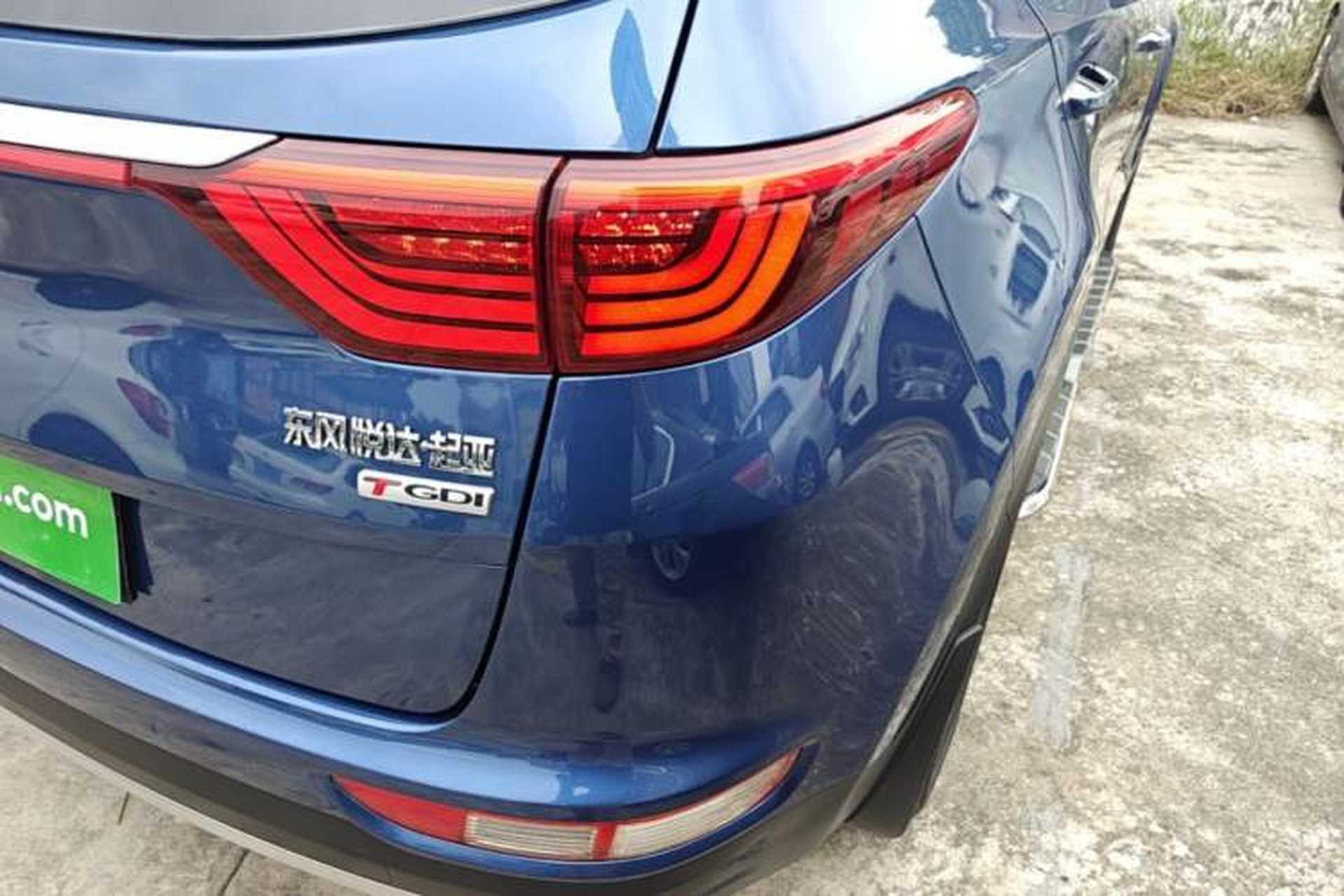 Used Kia KX5 2016 1.6T Automatic Two-Wheel Drive DLX Right Rear Taillight