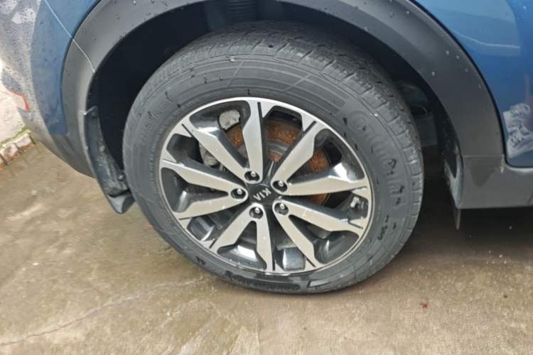 Used Kia KX5 2016 2.0L Automatic 2WD GLS Right Rear Wheel Hub