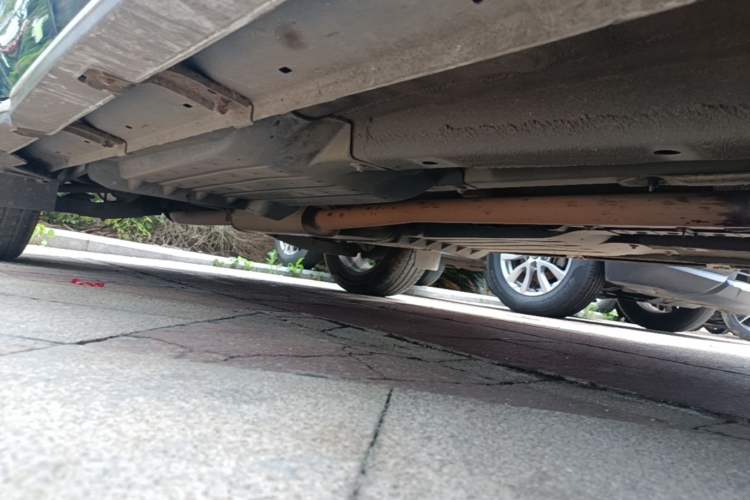 Used Kia KX5 2016 1.6T Automatic Two-Wheel Drive DLX Right Side Sill