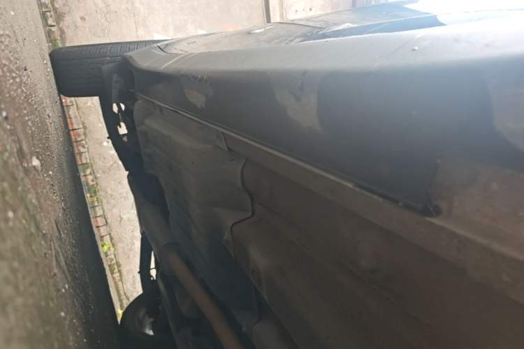 Used Kia KX5 2016 2.0L Automatic 2WD GLS Right Side Sill