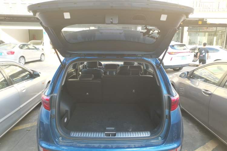 Used Kia KX5 2016 1.6T Automatic Two-Wheel Drive DLX Trunk