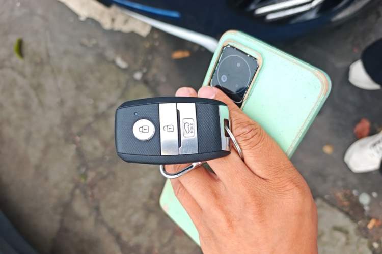 Used Kia KX5 2016 2.0L Automatic 2WD GLS Vehicle Key