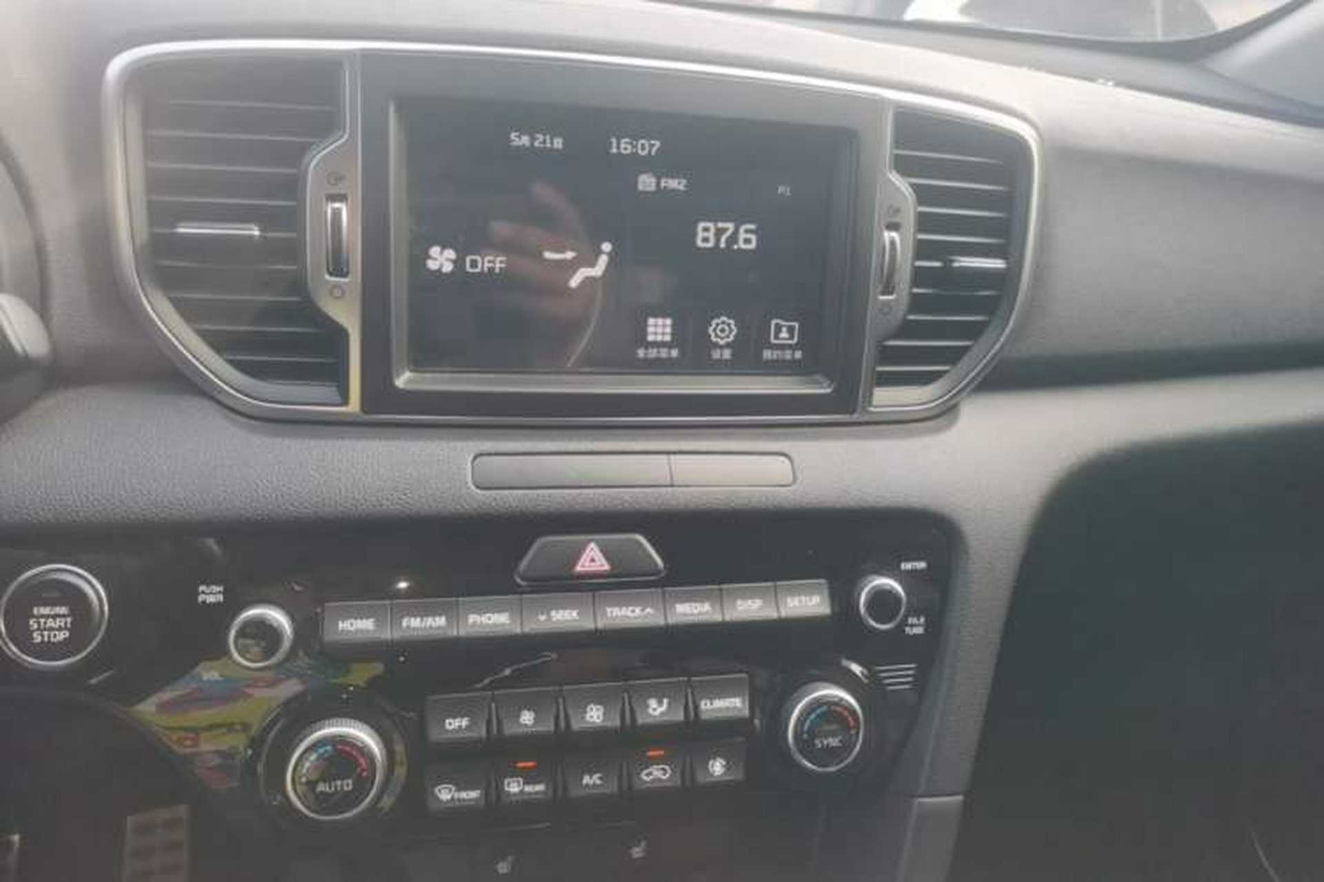 Used Kia KX5 2016 1.6T Automatic Two-Wheel Drive DLX Audio And AC Panel