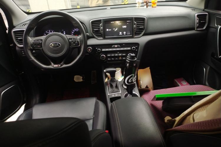 Used Kia KX5 2016 1.6T Automatic Two-Wheel Drive Premium Center Console