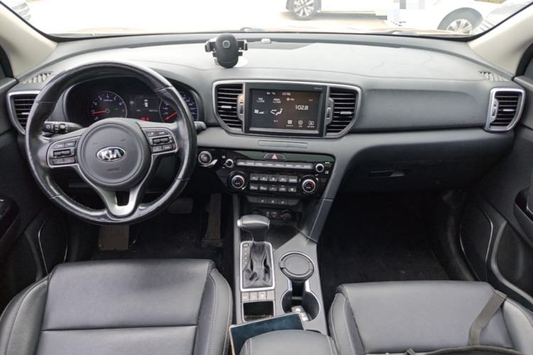 Used Kia KX5 2016 2.0L Automatic 2WD Premium Center Console