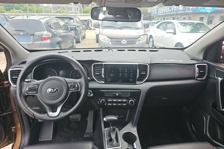 Used Kia KX5 2016 2.0L Automatic 2WD GLS Center Console