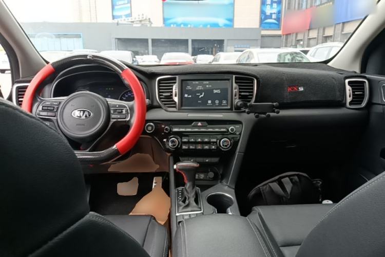 Used Kia KX5 2016 1.6T Automatic Two-Wheel Drive DLX Center Console