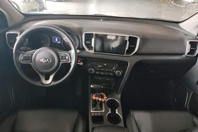 Used Kia KX5 2016 2.0L Automatic 2WD GLS Center Console