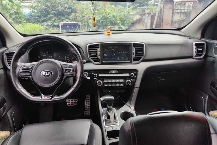 Used Kia KX5 2016 1.6T Automatic Two-Wheel Drive Premium Center Console