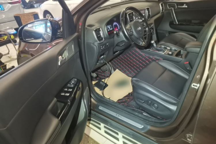Used Kia KX5 2016 2.0L Automatic 2WD Premium Driver Seat