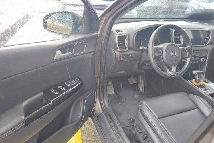 Used Kia KX5 2016 2.0L Automatic 2WD GLS Driver Seat