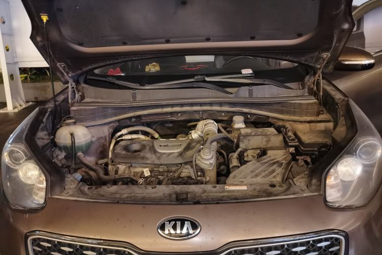 Used Kia KX5 2016 1.6T Automatic Two-Wheel Drive DLX Engine Bay