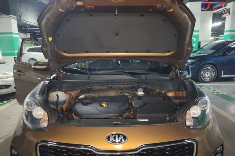 Used Kia KX5 2016 2.0L Automatic 2WD GLS Engine Bay