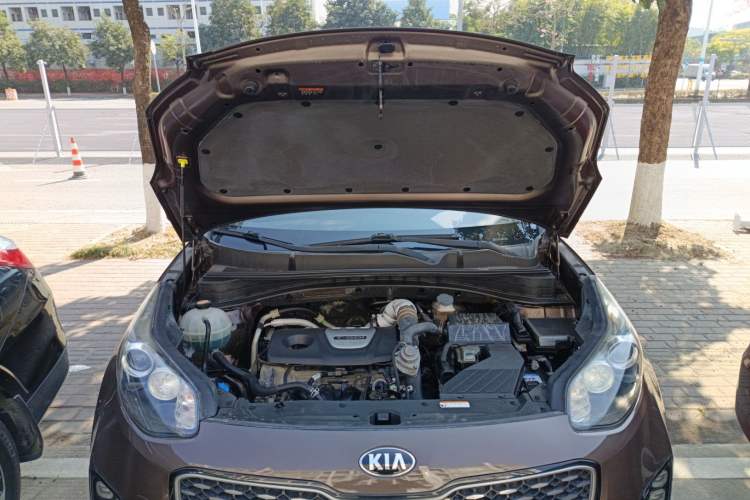 Used Kia KX5 2016 1.6T Automatic Two-Wheel Drive DLX Engine Bay