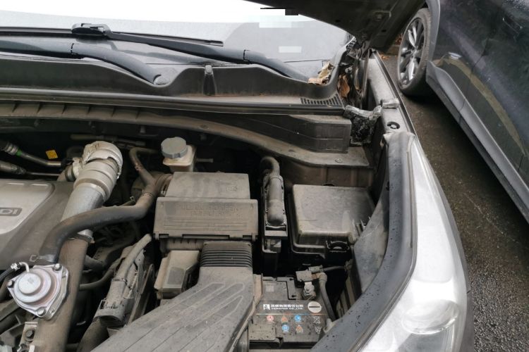 Used Kia KX5 2016 1.6T Automatic Two-Wheel Drive DLX Engine Bay Left