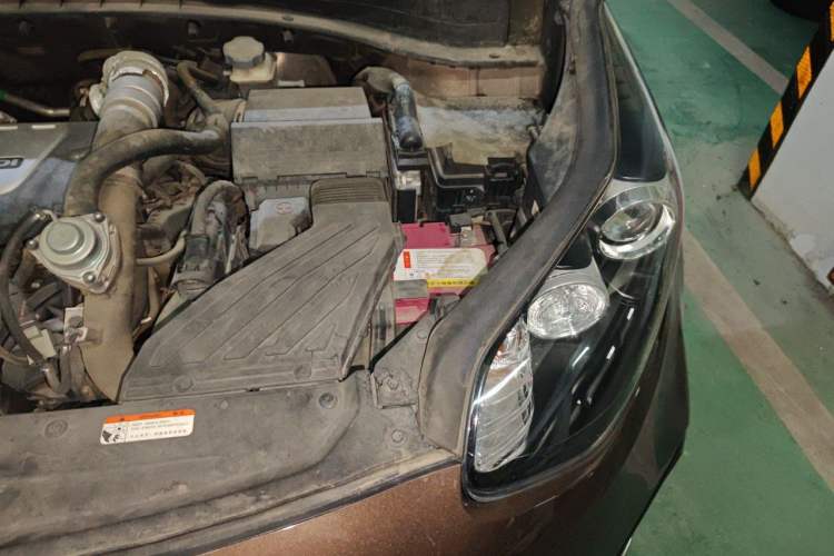 Used Kia KX5 2016 1.6T Automatic Two-Wheel Drive DLX Engine Bay Left