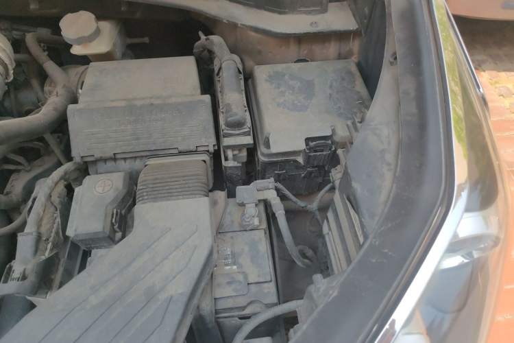 Used Kia KX5 2016 1.6T Automatic Two-Wheel Drive Premium Engine Bay Left