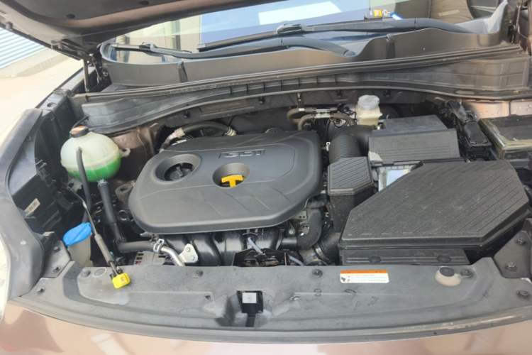 Used Kia KX5 2016 2.0L Automatic 2WD GLS Engine Bay