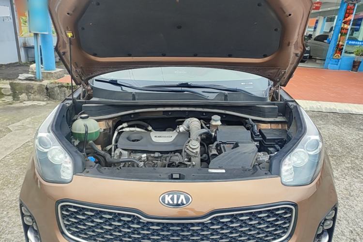 Used Kia KX5 2016 1.6T Automatic Two-Wheel Drive DLX Engine Bay