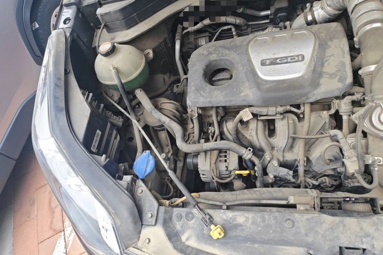 Used Kia KX5 2016 1.6T Automatic Two-Wheel Drive Premium Engine Bay Right