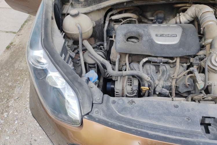 Used Kia KX5 2016 1.6T Automatic Two-Wheel Drive Premium Engine Bay Right