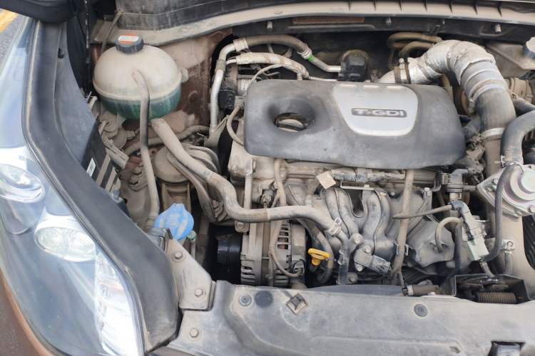 Used Kia KX5 2016 1.6T Automatic Two-Wheel Drive Premium Engine Bay Right