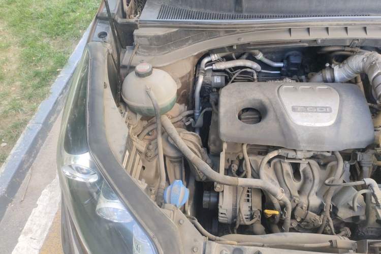Used Kia KX5 2016 1.6T Automatic Two-Wheel Drive DLX Engine Bay Right