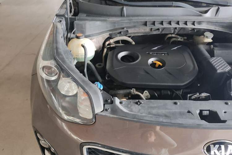 Used Kia KX5 2016 2.0L Automatic 2WD GLS Engine Bay Right