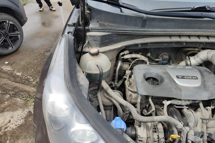 Used Kia KX5 2016 1.6T Automatic Two-Wheel Drive Premium Engine Bay Right