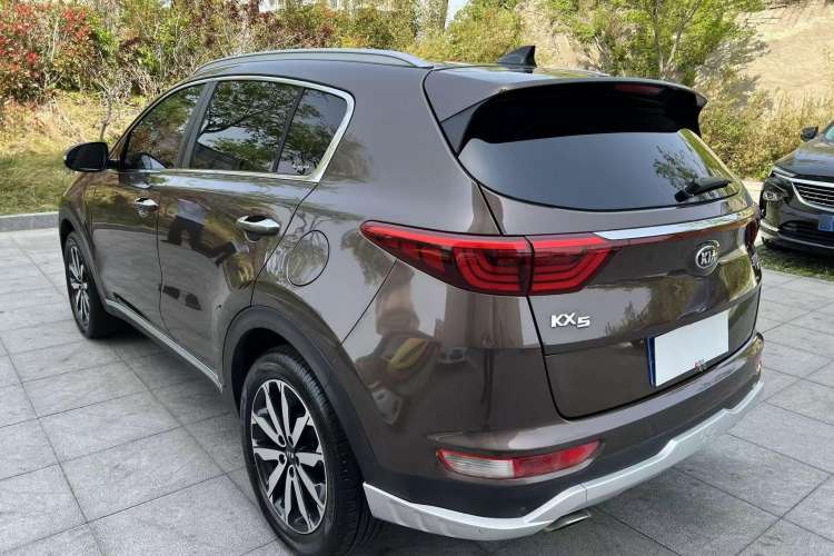 Used Kia KX5 2016 2.0L Automatic 2WD Premium Exterior 2