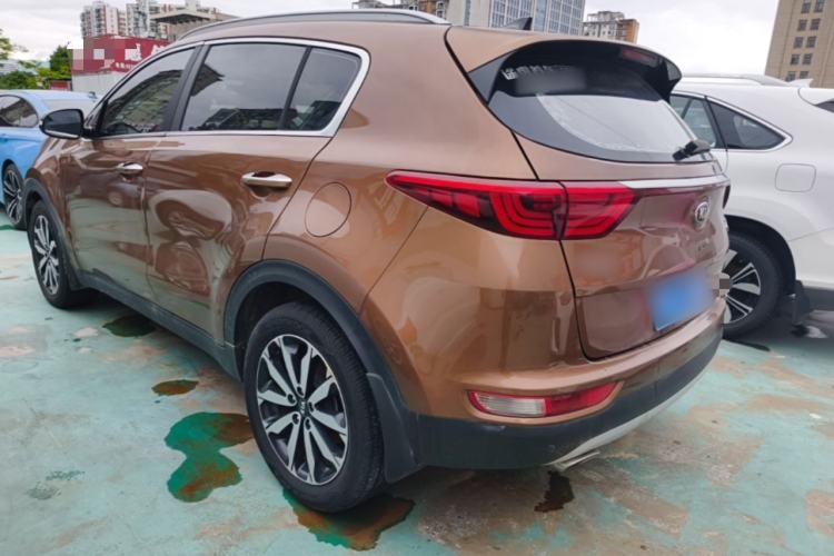 Used Kia KX5 2016 1.6T Automatic Two-Wheel Drive DLX Exterior 2
