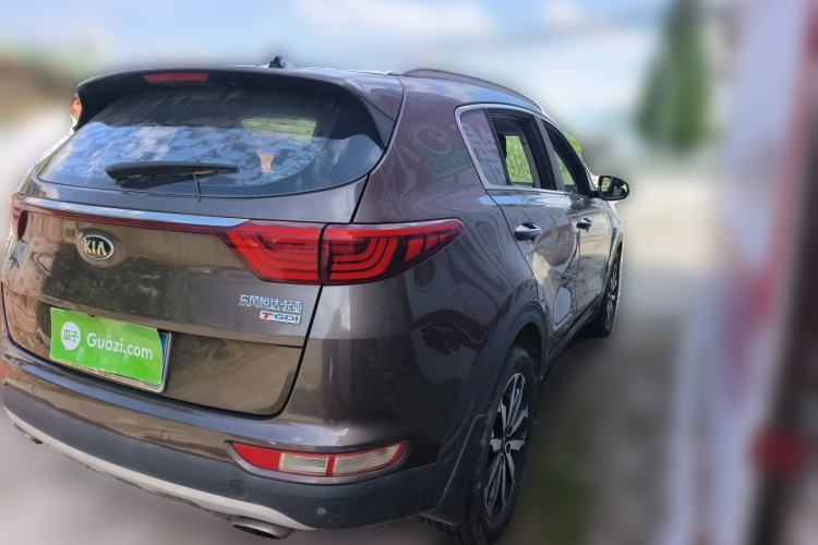 Used Kia KX5 2016 1.6T Automatic Two-Wheel Drive DLX Exterior 5