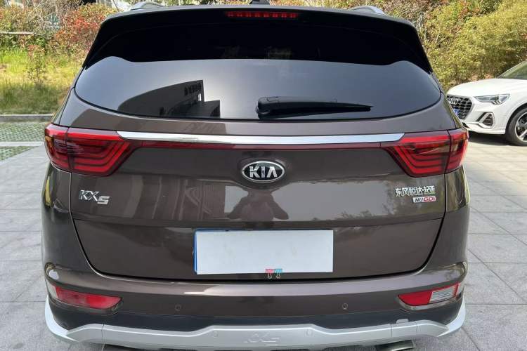 Used Kia KX5 2016 2.0L Automatic 2WD Premium Exterior 5
