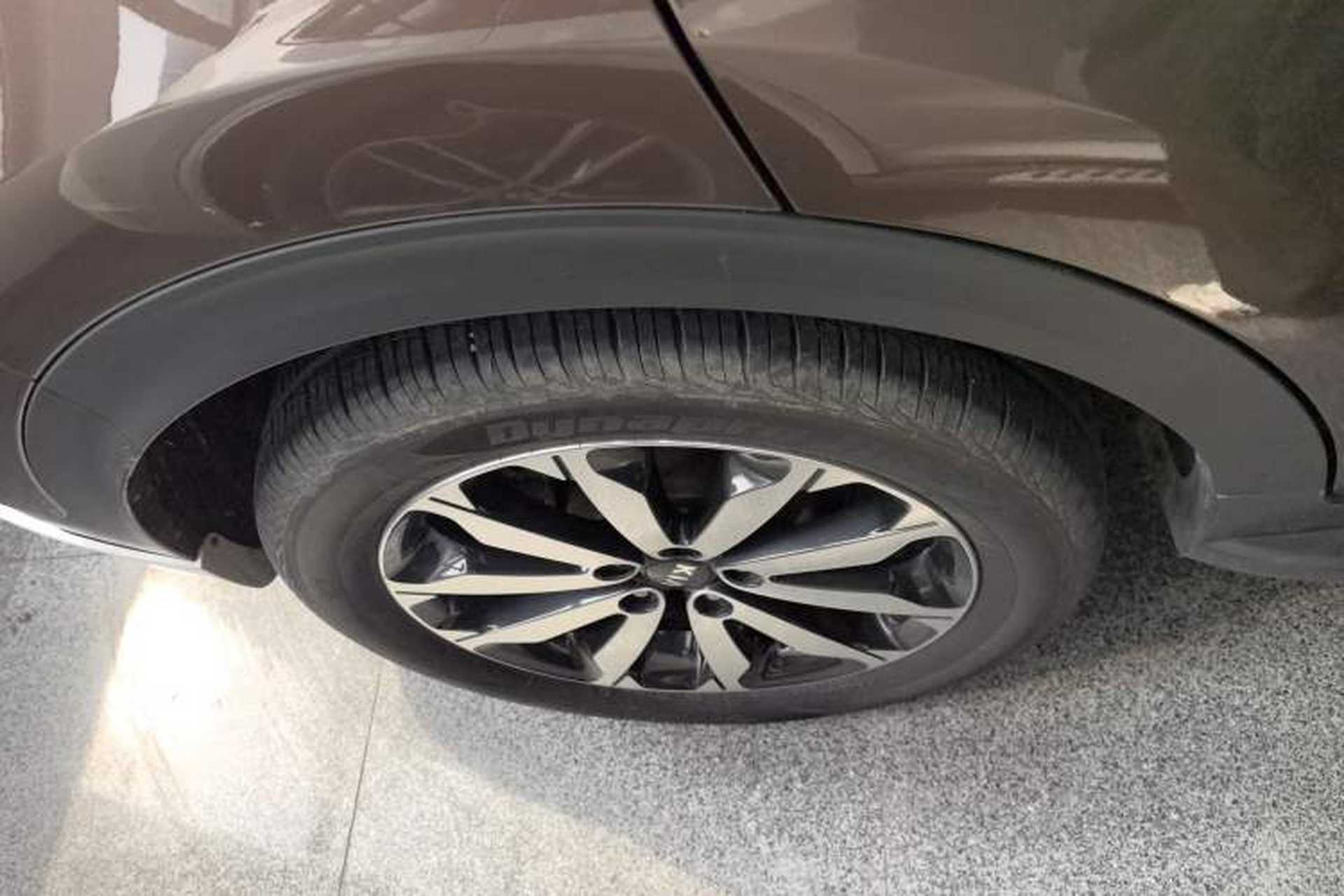 Used Kia KX5 2016 1.6T Automatic Two-Wheel Drive DLX Exterior 5