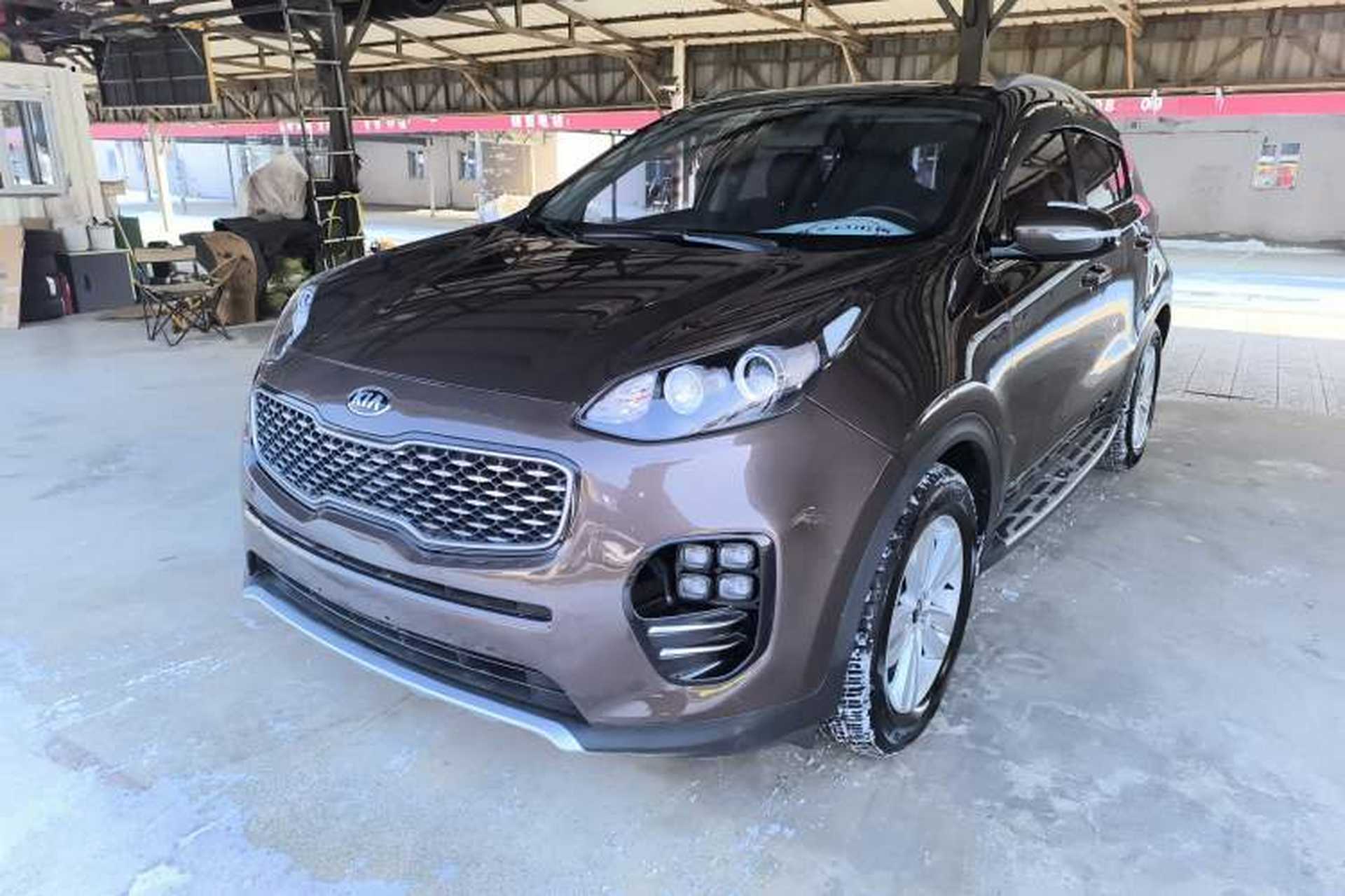 Used Kia KX5 2016 1.6T Automatic Two-Wheel Drive DLX Front Left 45 Deg
