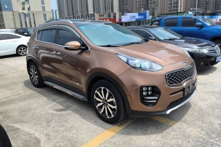 Used Kia KX5 2016 1.6T Automatic Two-Wheel Drive DLX Front Right 45 Deg