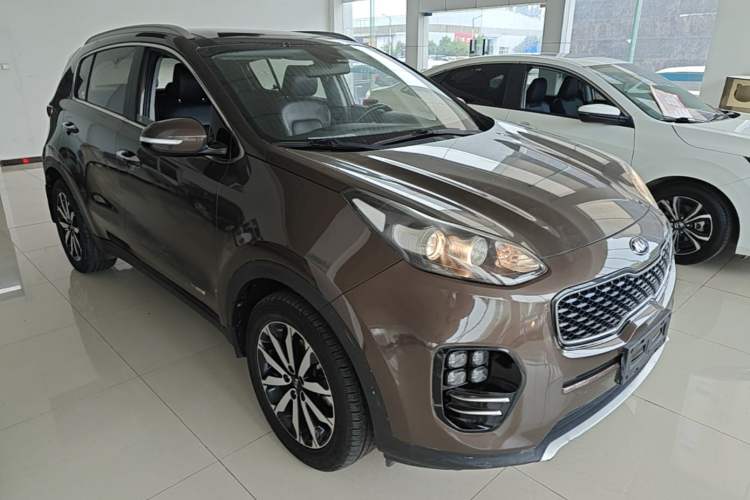 Used Kia KX5 2016 1.6T Automatic Two-Wheel Drive Premium Front Right 45 Deg