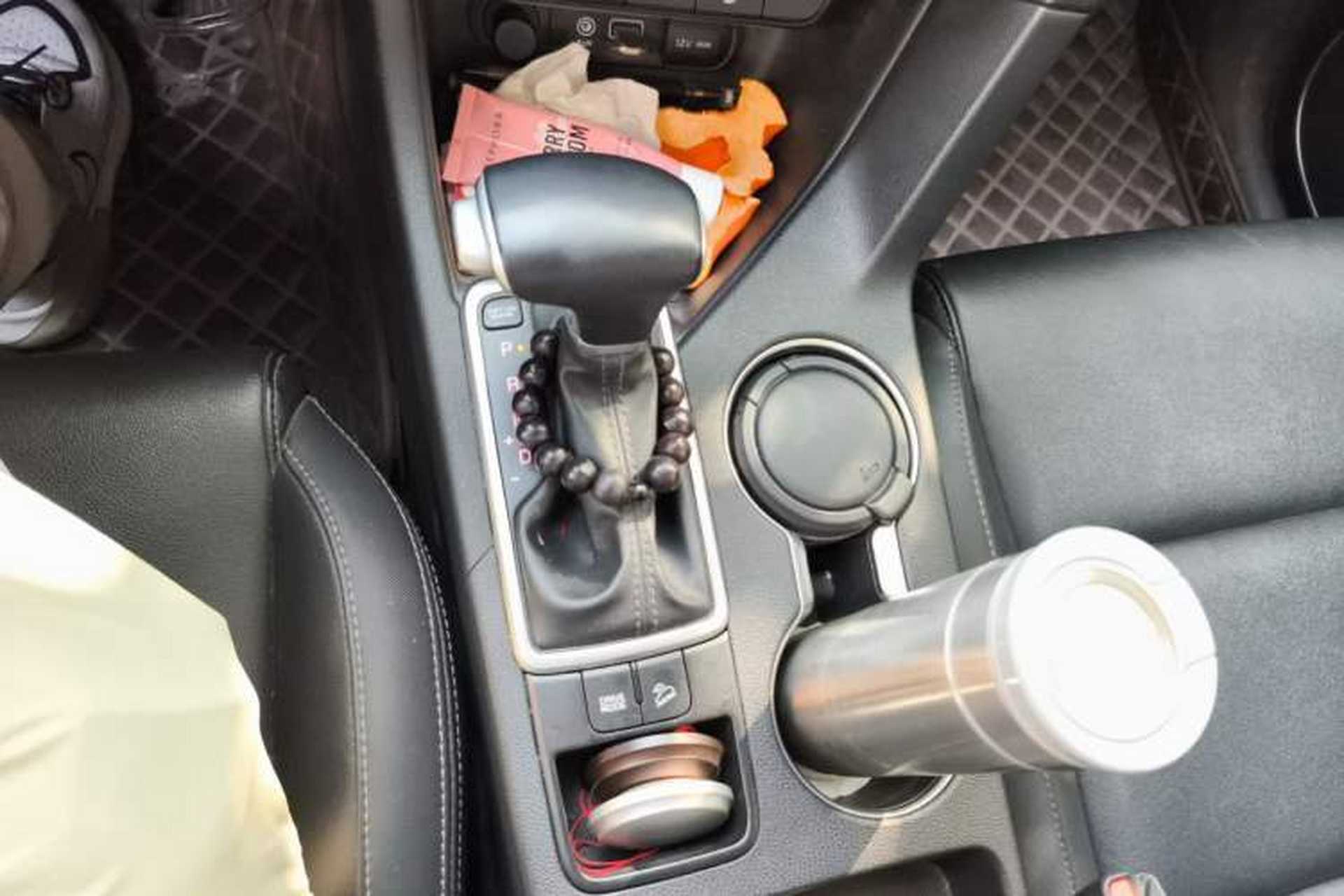 Used Kia KX5 2016 2.0L Automatic 2WD GLS Gear Lever
