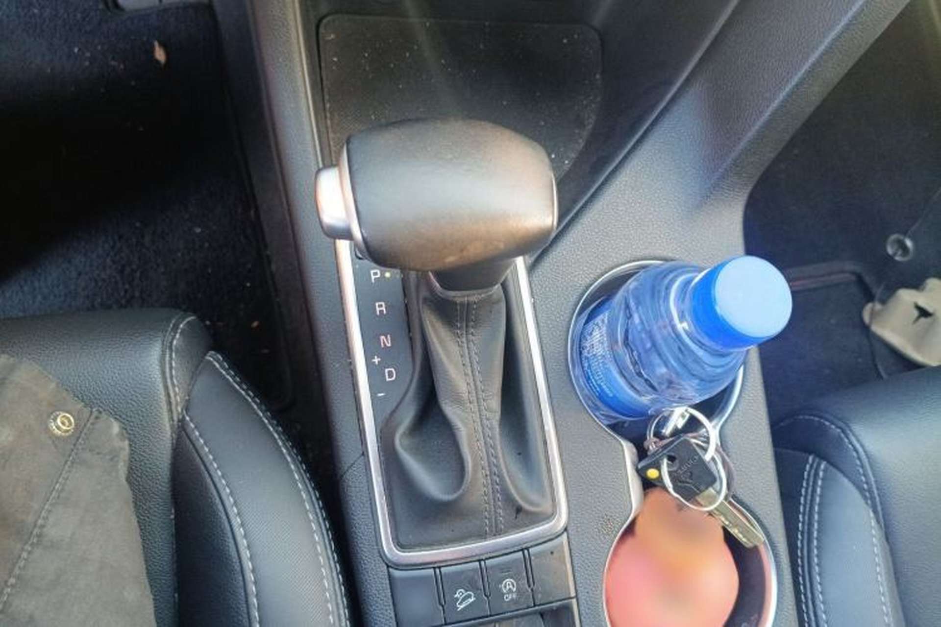 Used Kia KX5 2016 1.6T Automatic Two-Wheel Drive Premium Gear Lever