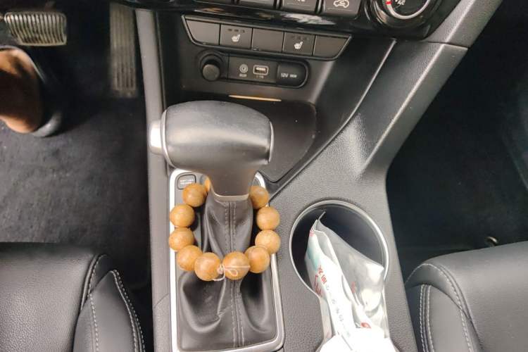 Used Kia KX5 2016 2.0L Automatic 2WD GLS Gear Lever