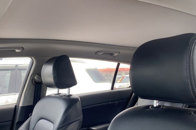 Used Kia KX5 2016 2.0L Automatic 2WD GLS Headliner
