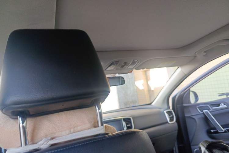 Used Kia KX5 2016 1.6T Automatic Two-Wheel Drive DLX Headliner