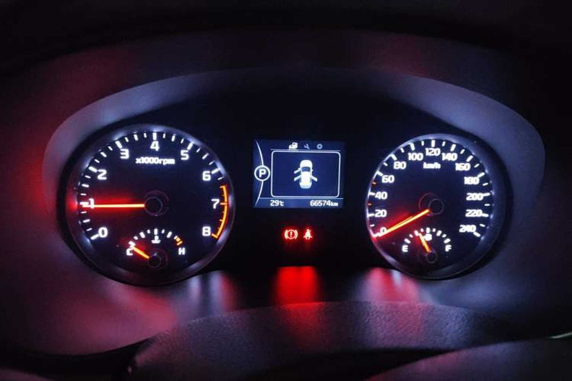 Used Kia KX5 2016 1.6T Automatic Two-Wheel Drive DLX Instrument Cluster