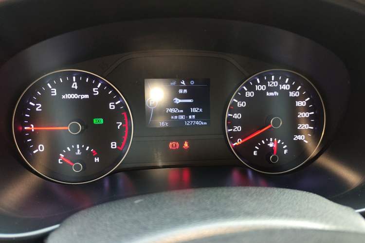 Used Kia KX5 2016 1.6T Automatic Two-Wheel Drive DLX Instrument Cluster